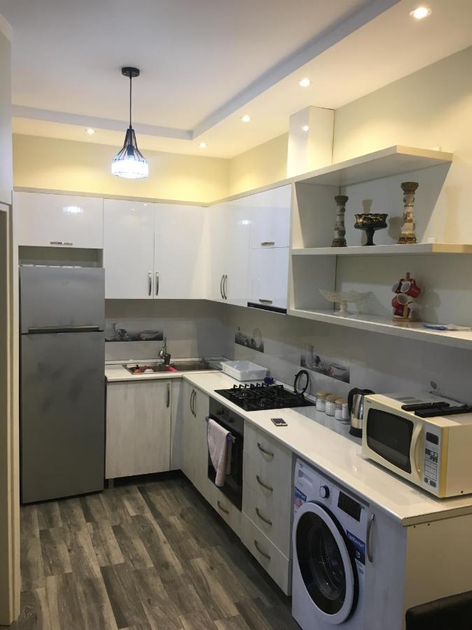 Apartment On Khimshiashvili 11A Batumi Exterior photo